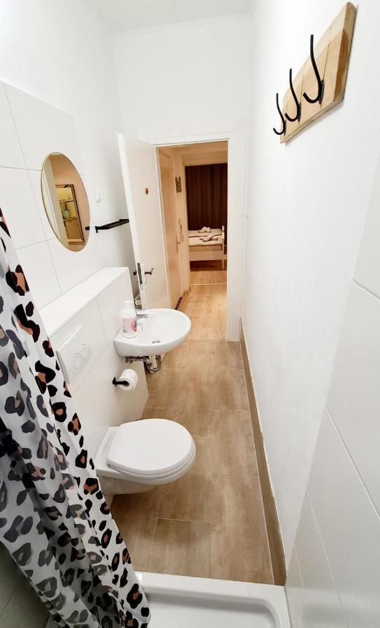 Elena Flat Sonnenblumen Duisburg Zentrum Ngoại thất bức ảnh